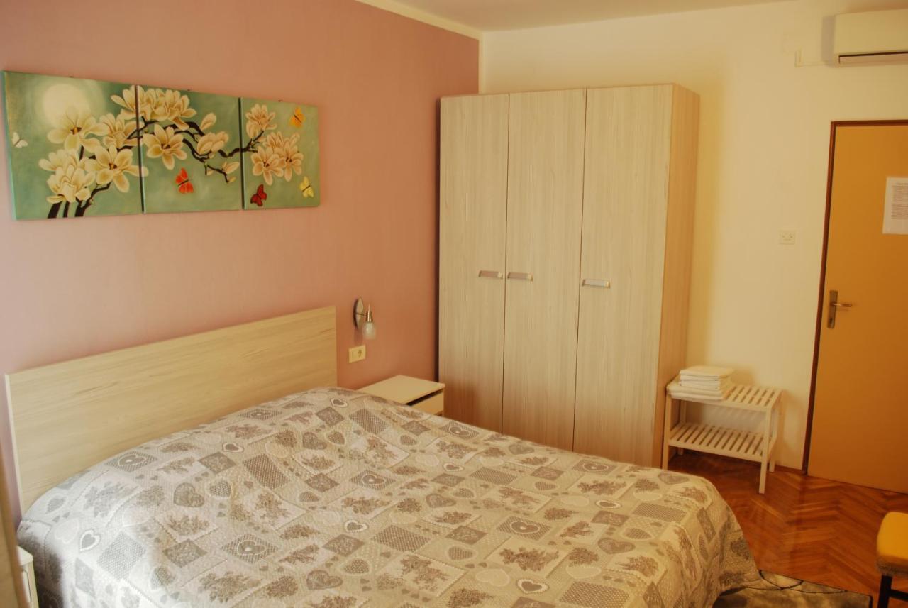 Rooms Villa Andreja パグ エクステリア 写真